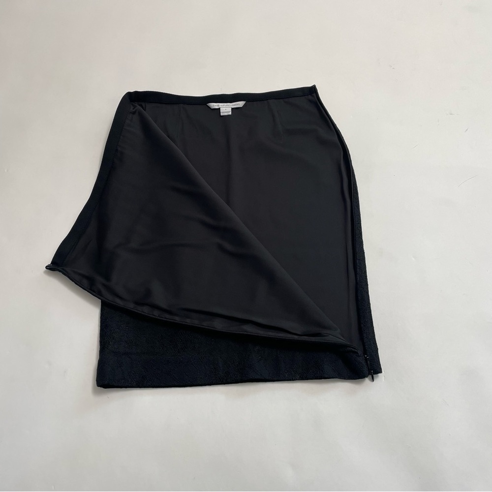 DIANE VON FURSTENBERG “Stevie” bonded lace pencil skirt - Picture 4 of 12